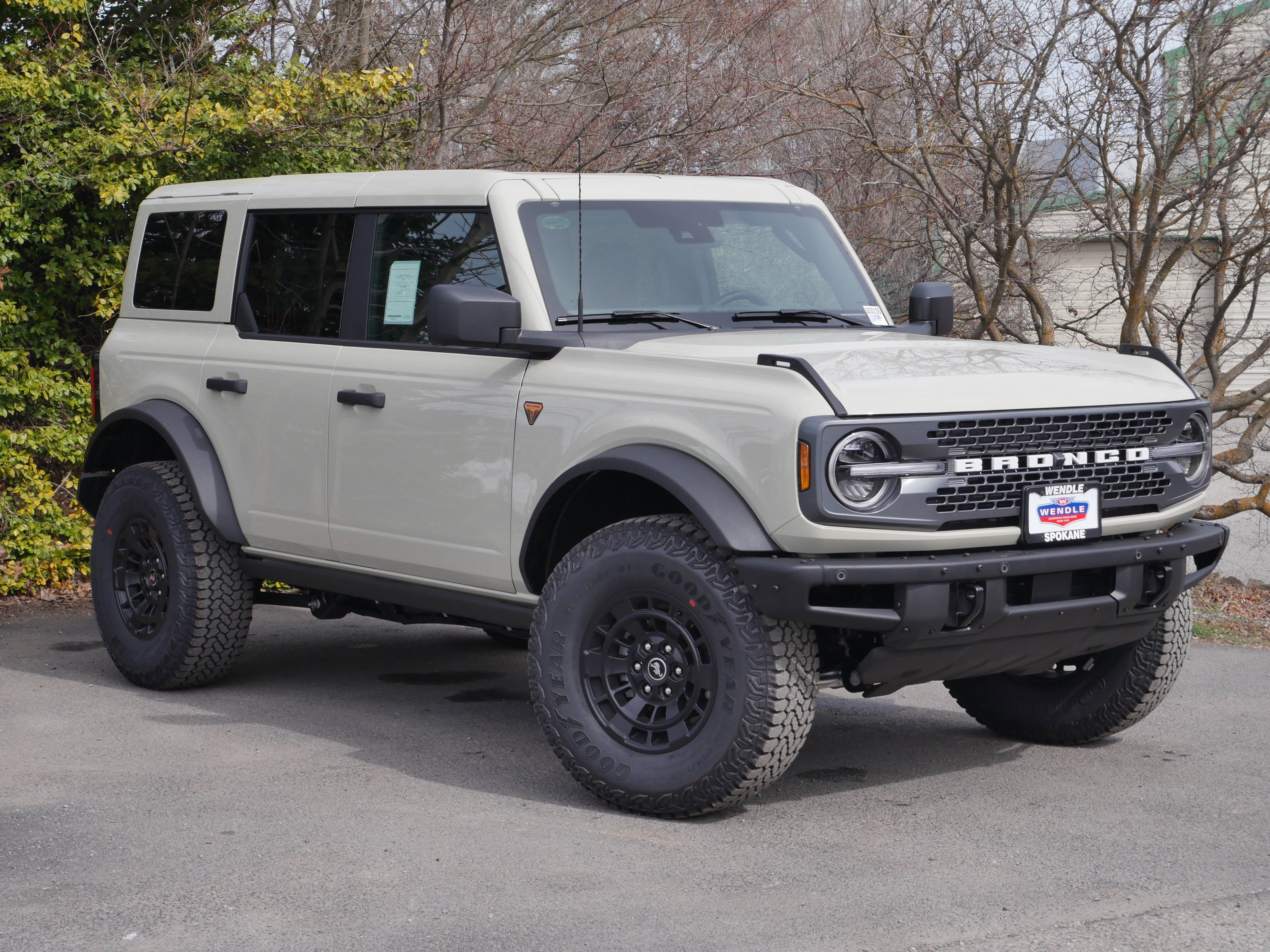 New 2026 DESERT SAND Ford Badlands image 32