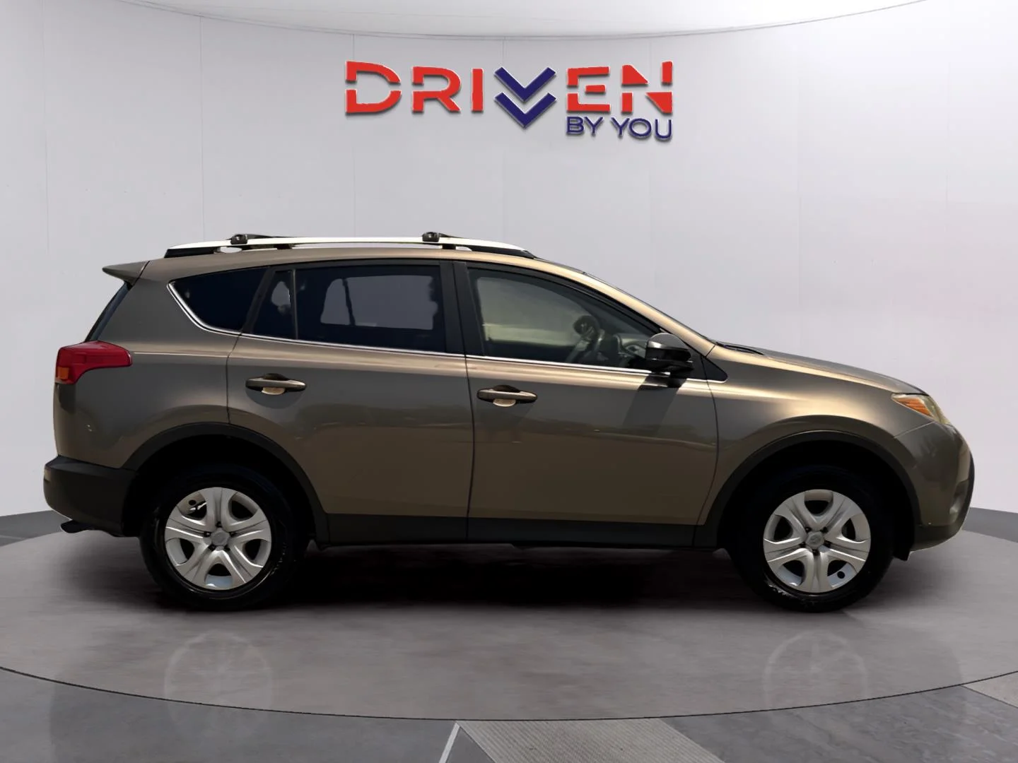 Used 2014 Pyrite Mica Toyota LE image 6