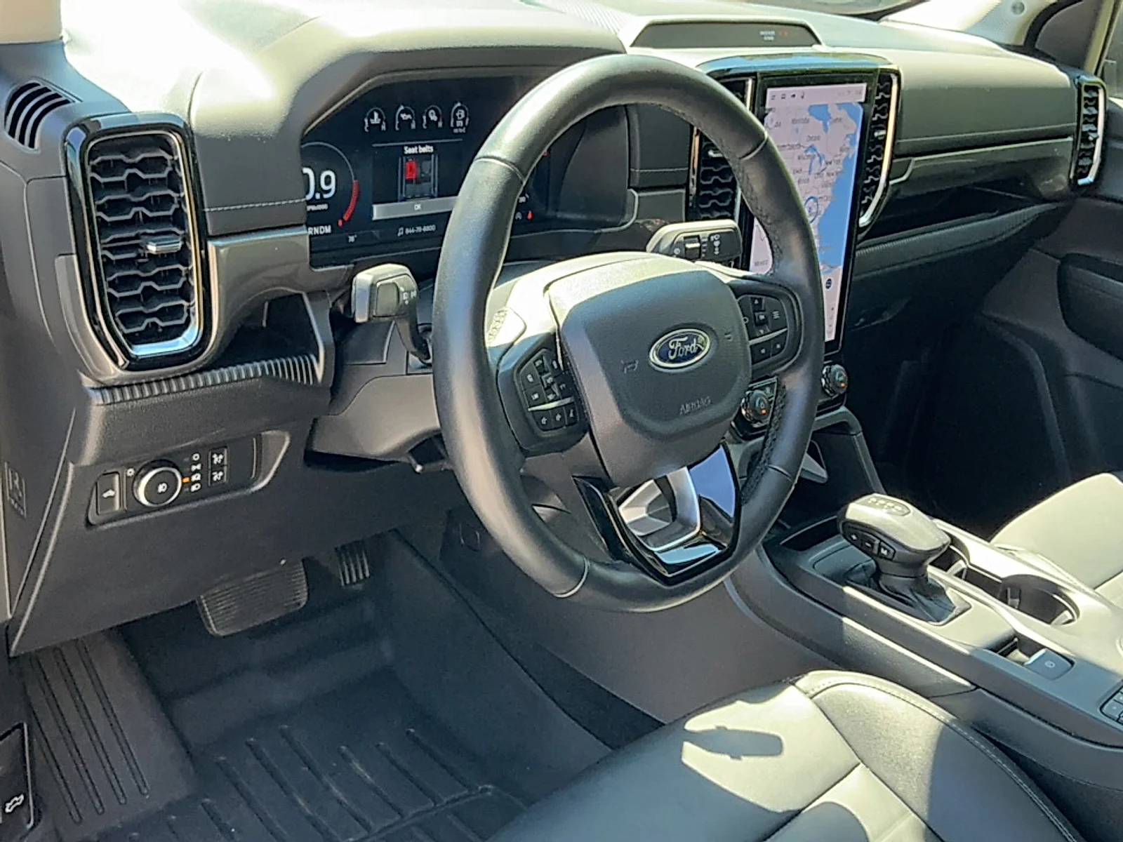 Used 2024 Oxford White Ford LARIAT image 7