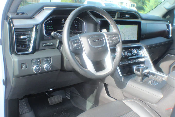 Certified Used 2024 White Frost Tricoat GMC Denali image 9