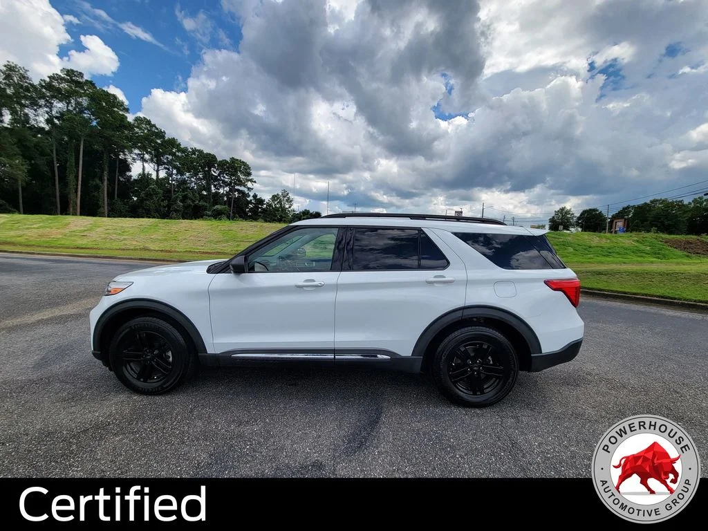 Used 2022 White Ford XLT image 2