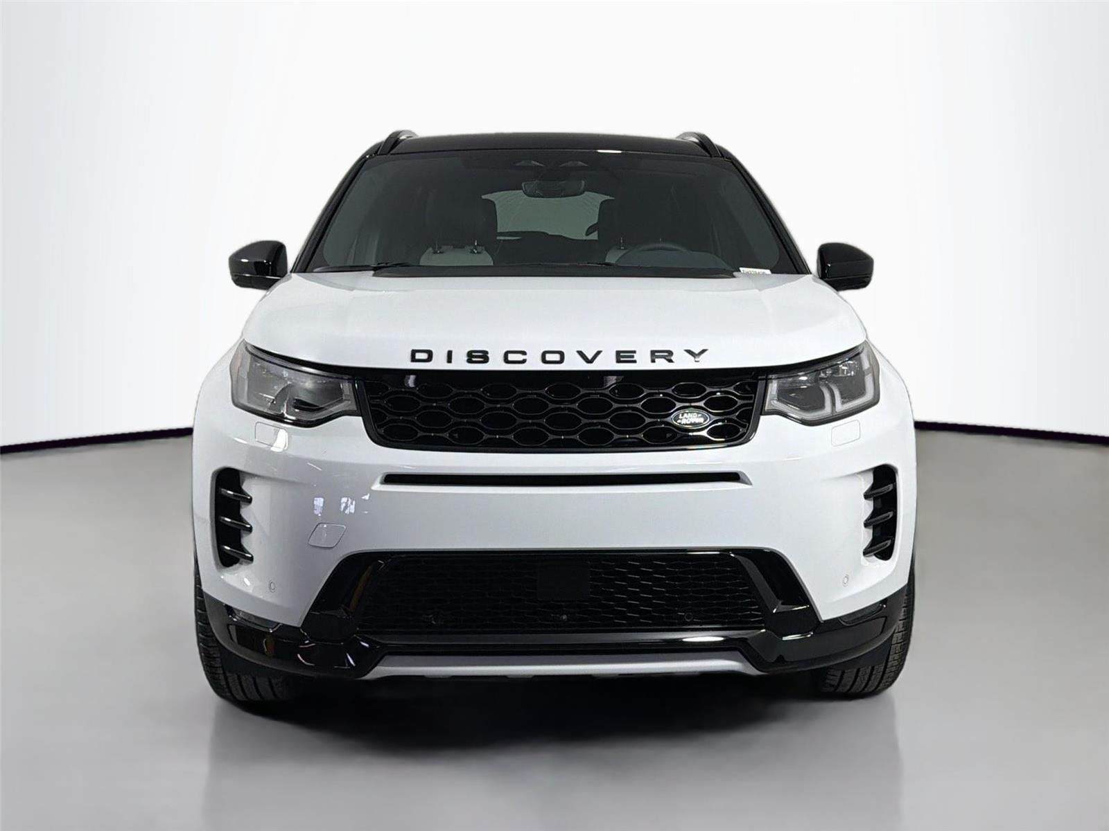 New 2026 Fuji White LAND ROVER  image 2