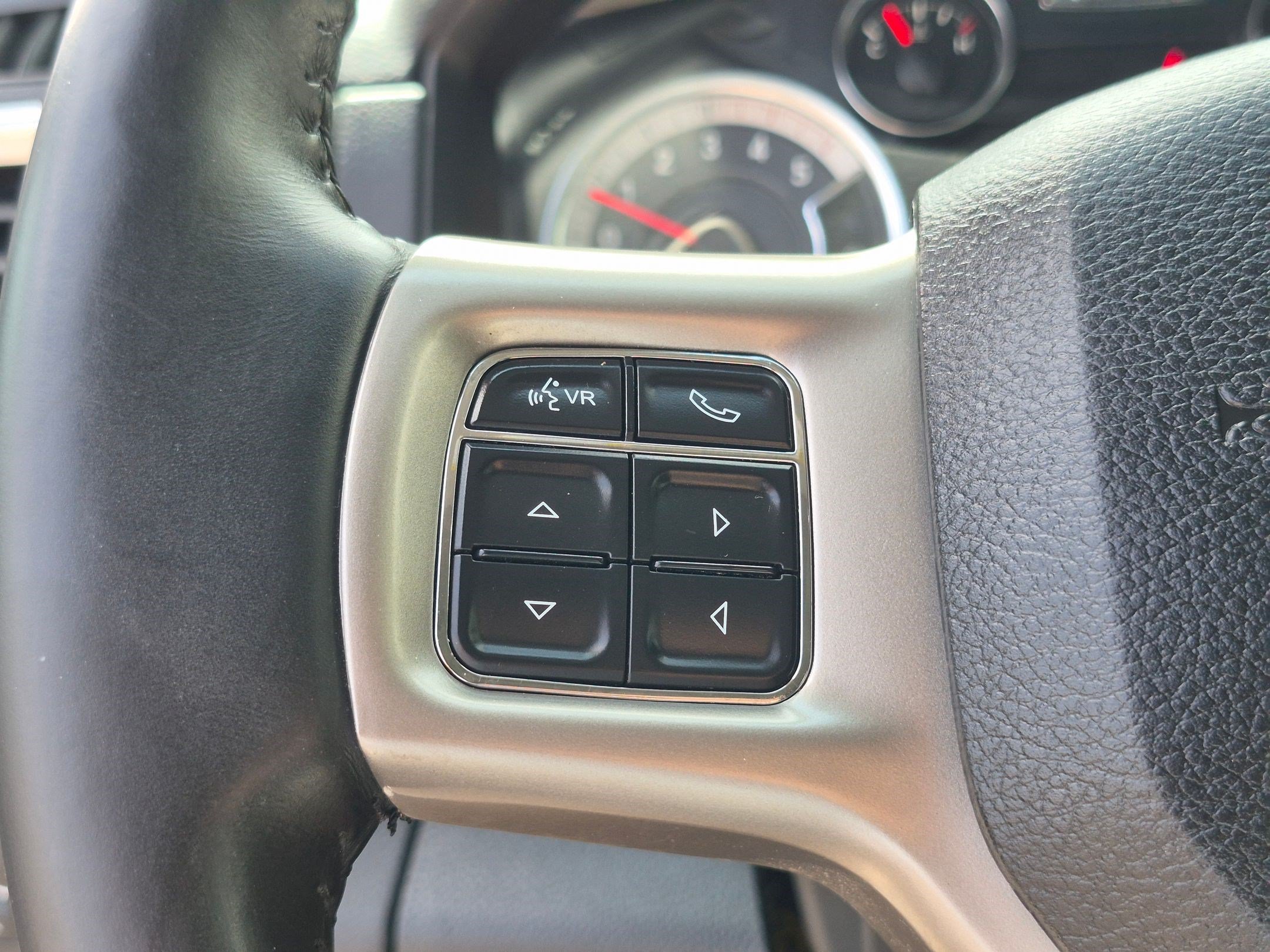 Used 2018 Pearl White Ram Laramie image 17