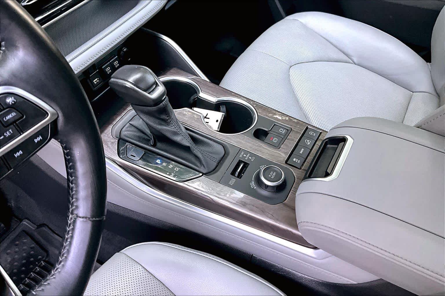 Used 2020 Celestial Silver Metallic Toyota Limited image 16