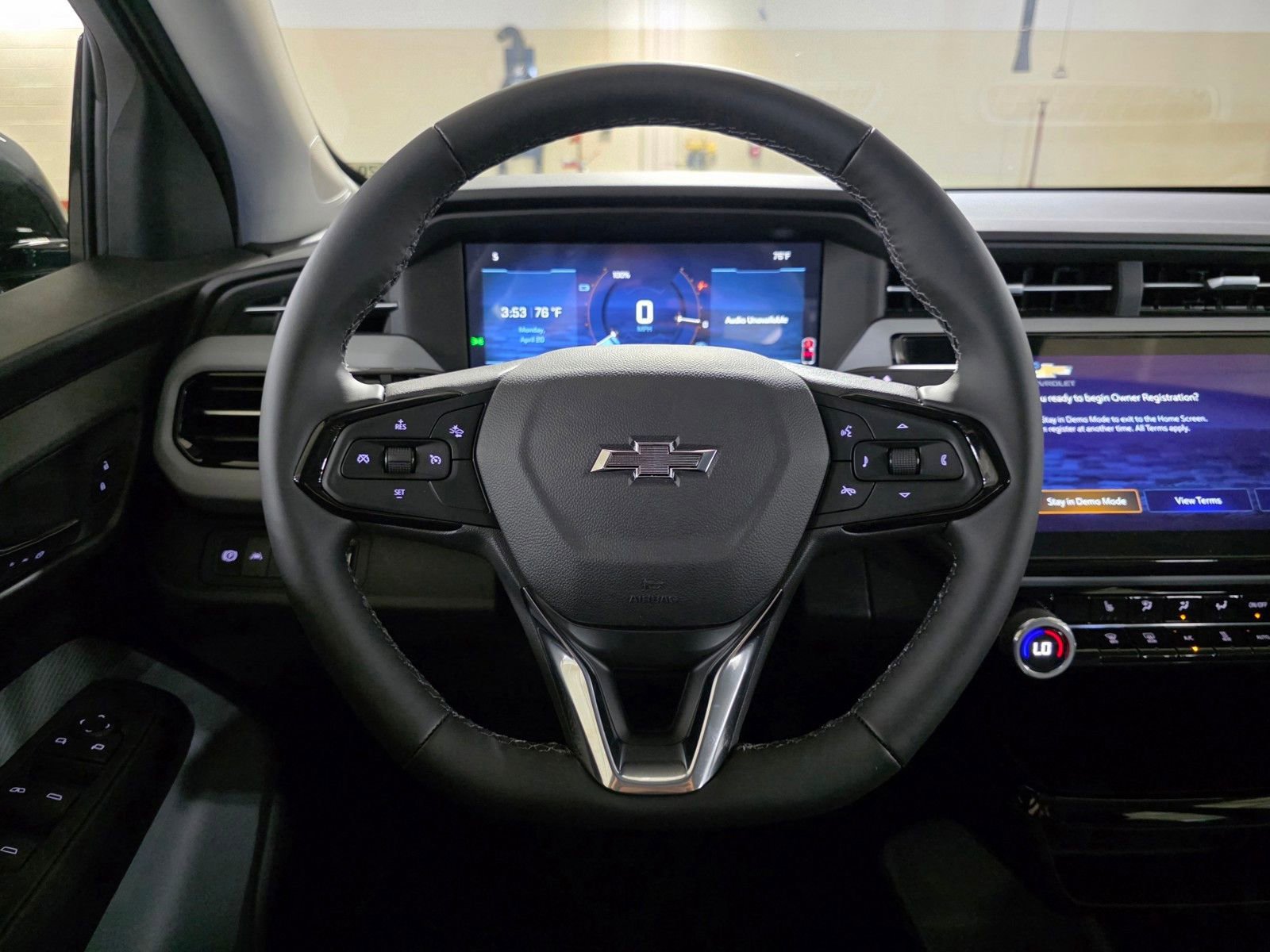 2027 Chevrolet Bolt LT - Photo 29