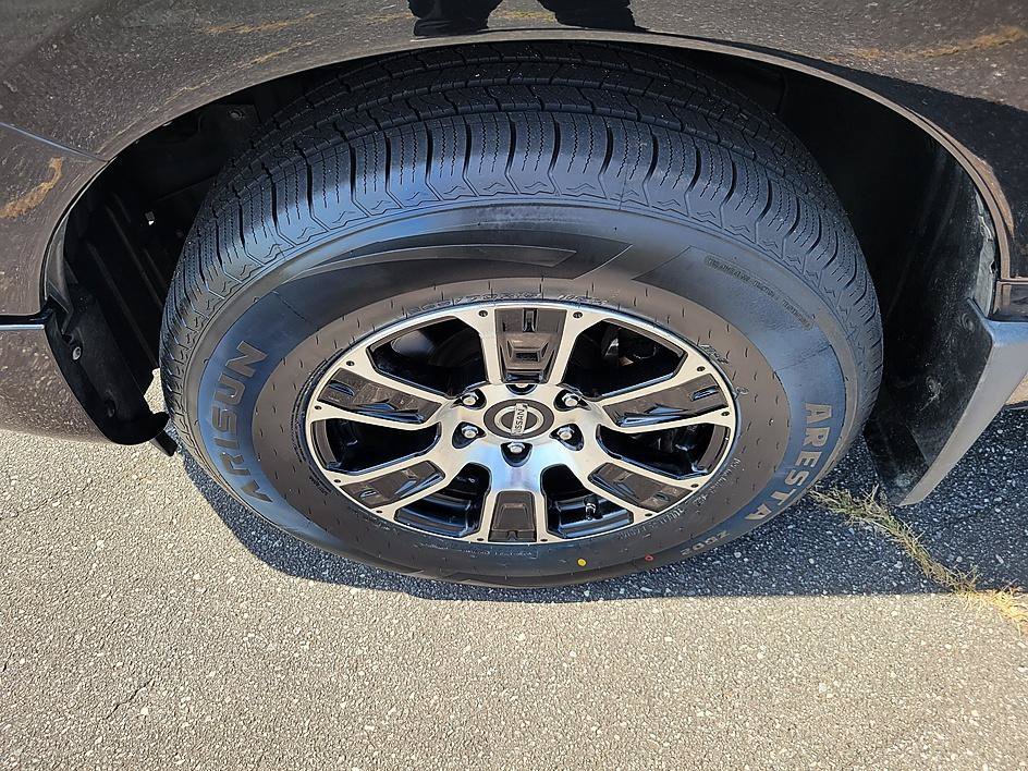 Used 2021 Super Black Nissan SV image 9