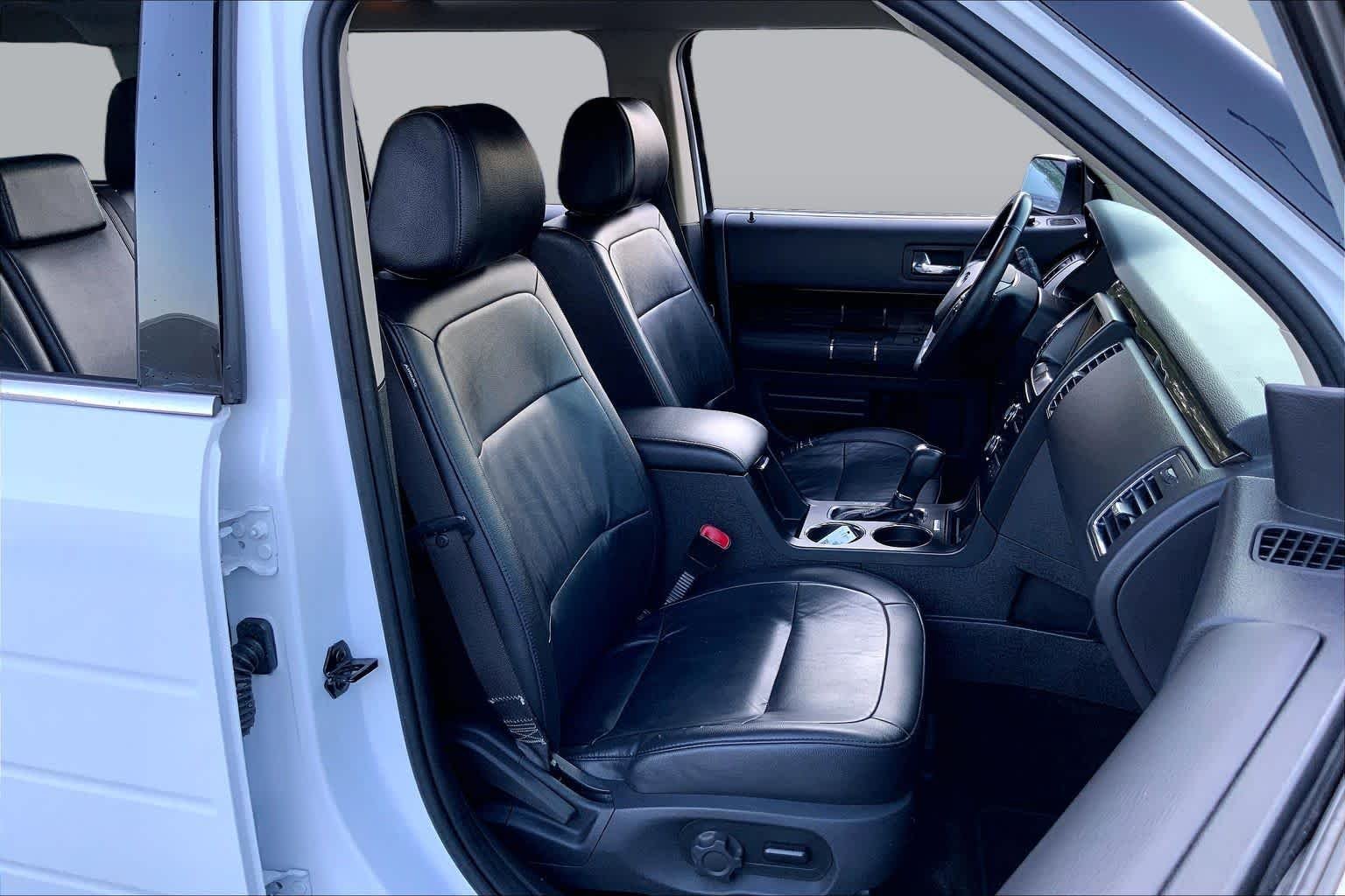 Pre-Owned 2018 Ford Flex SEL