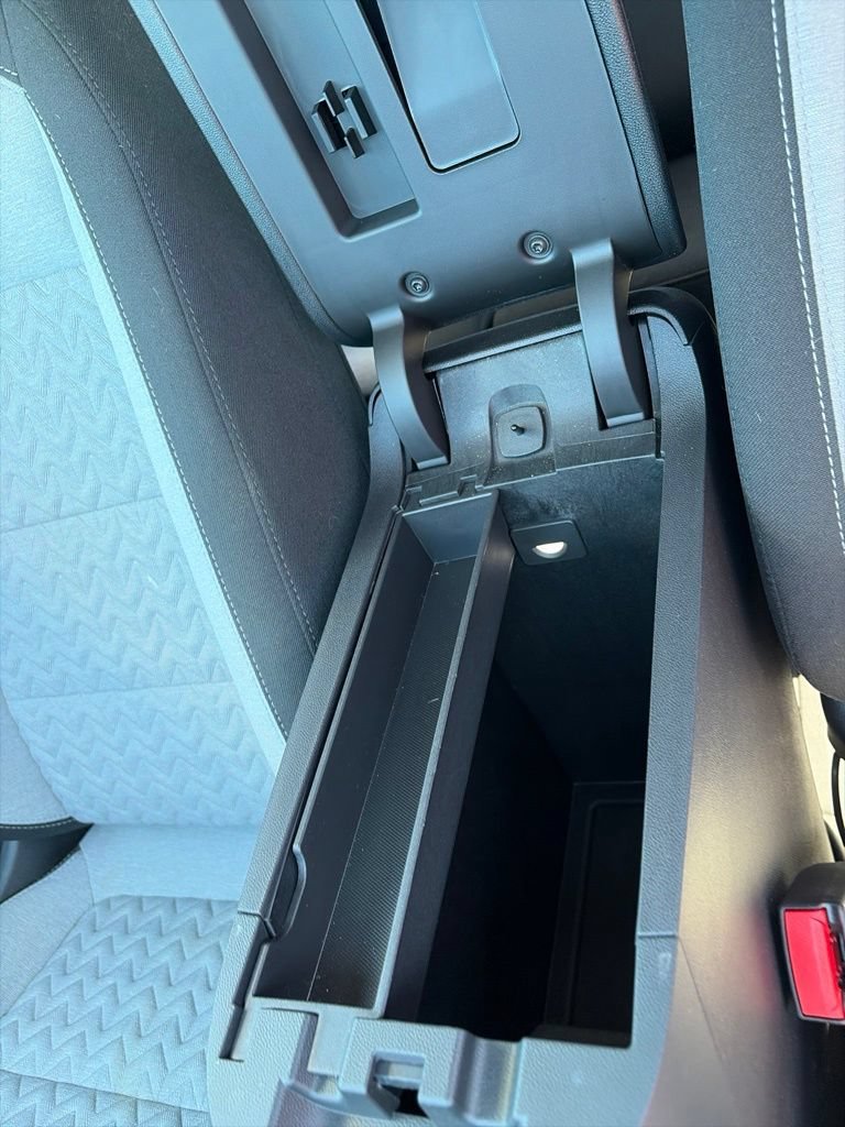 2024 Chevrolet Equinox LT - Photo 32