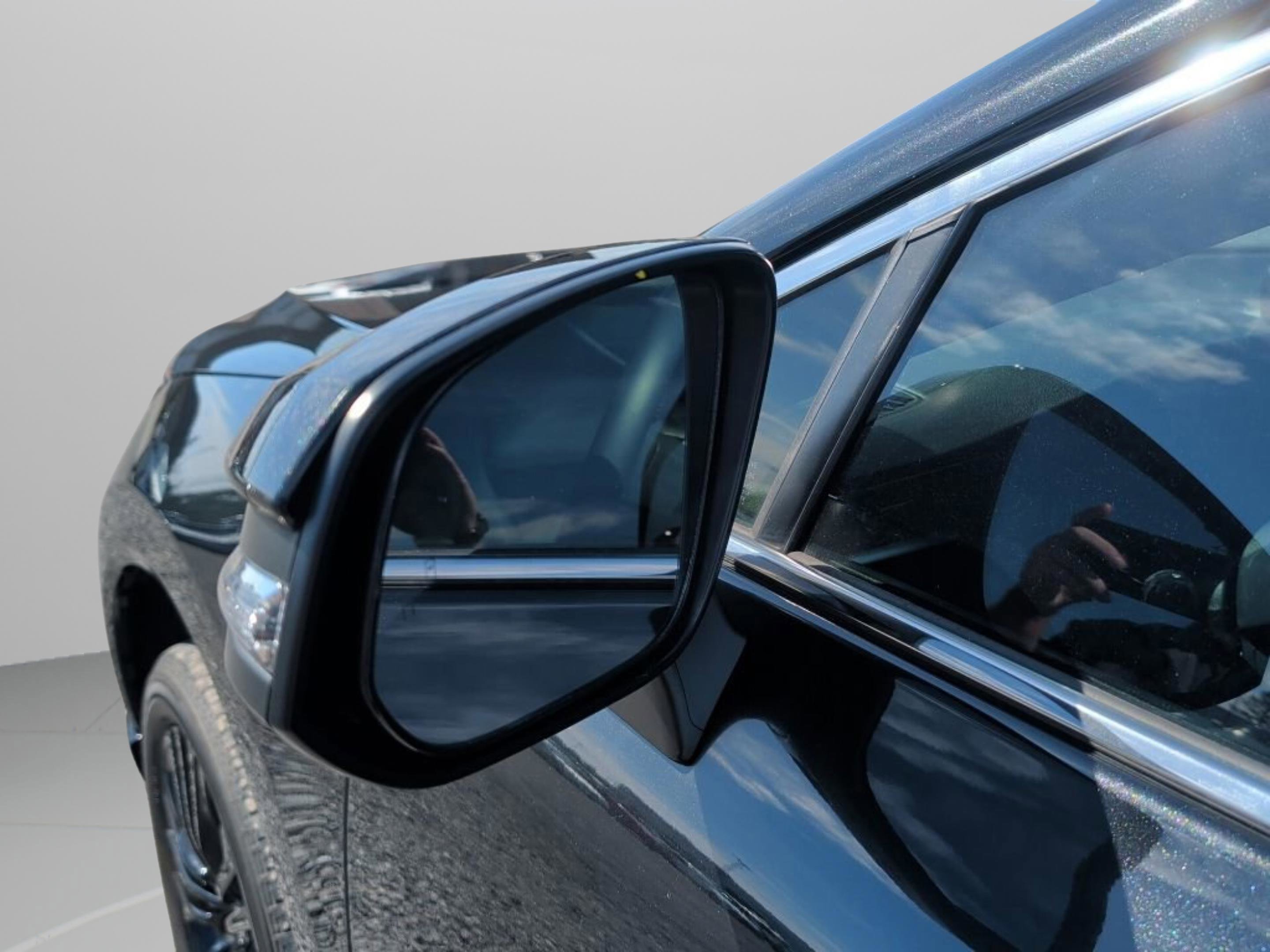 2024 Toyota Venza Nightshade - Photo 48