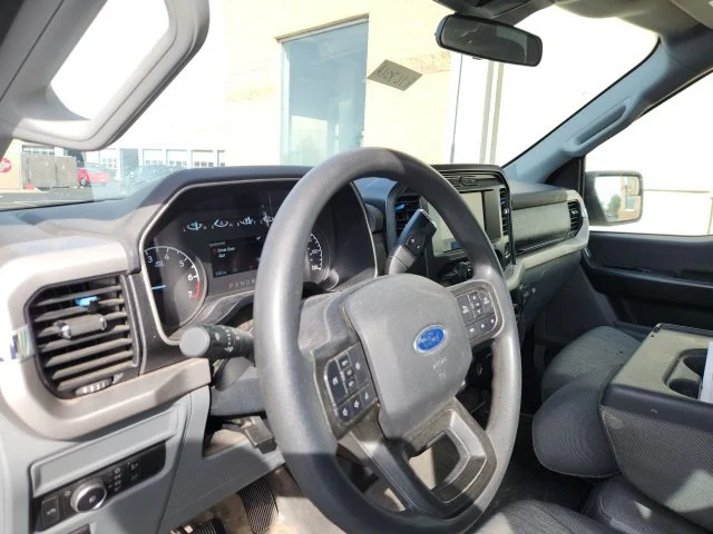 Used 2021 White Ford XL image 7