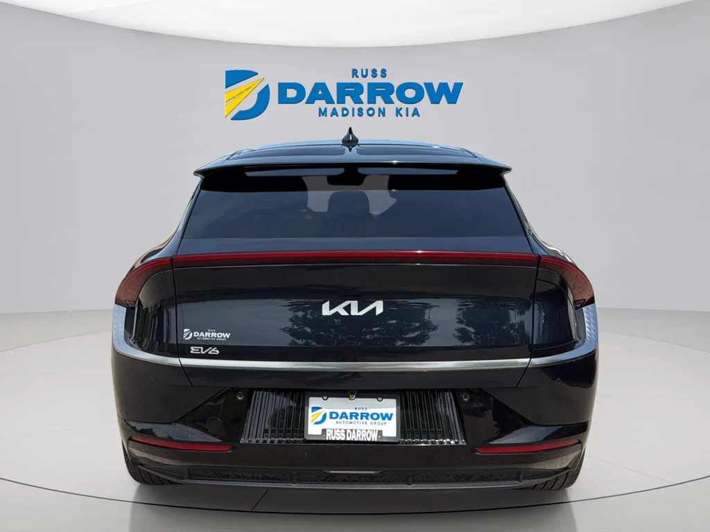 Used 2023 Gravity Blue Kia Wind image 4