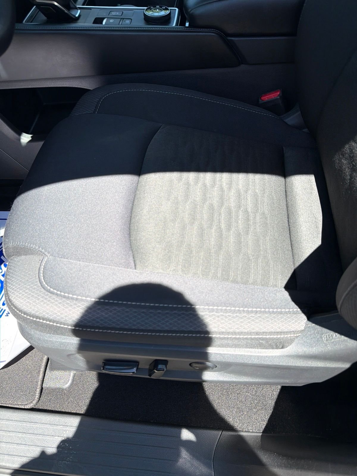 Used 2025 Silver Nissan SV image 22