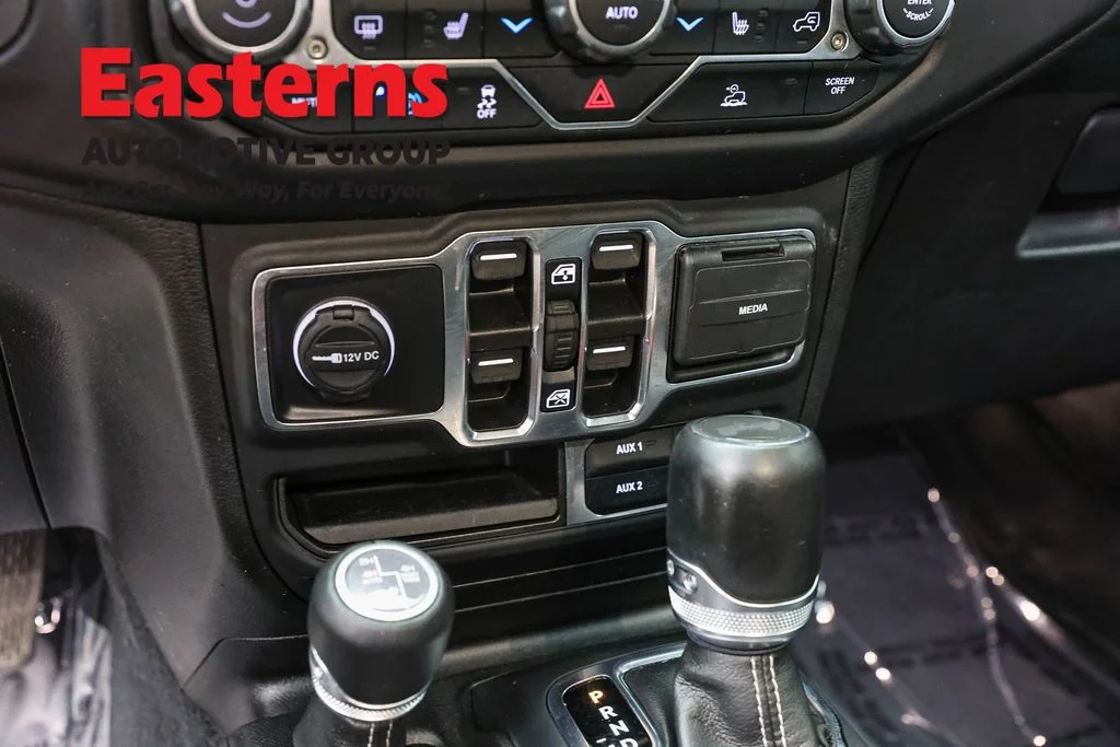 Used 2023 Gray Jeep Sahara 4xe image 21