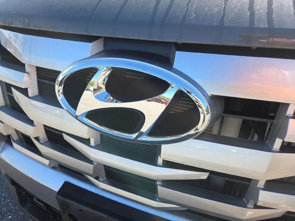 Used 2023 Gray Hyundai SEL Premium image 22