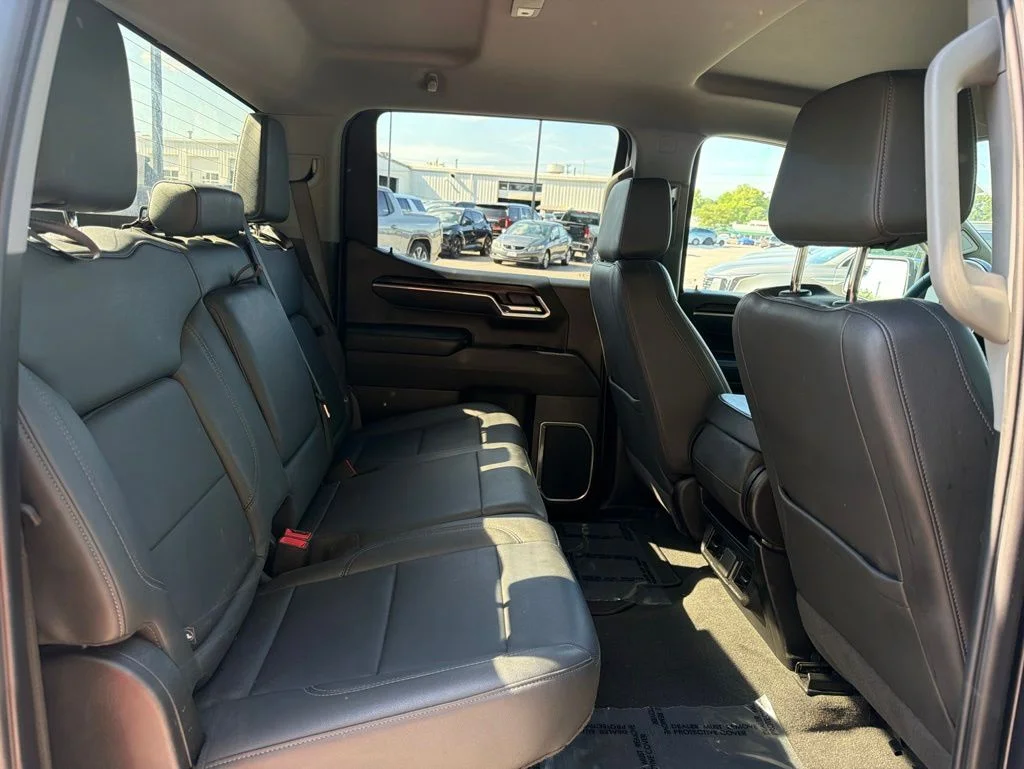 Used 2025 Silver GMC SLT image 28