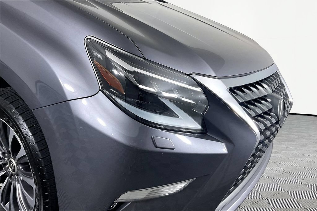 Used 2022 Gray Lexus Luxury image 30