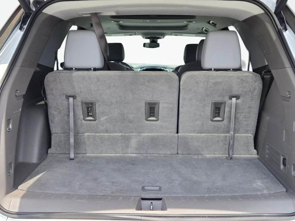 Used 2019 Beige Chevrolet Premier image 8