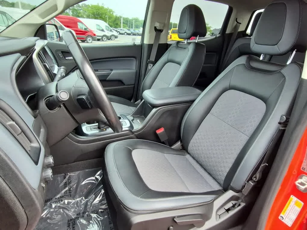 Used 2020 Crush Chevrolet 4WD Z71 image 10