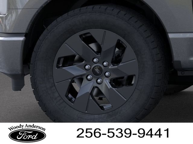 2025 Ford F-150 Lightning Flash - Photo 19
