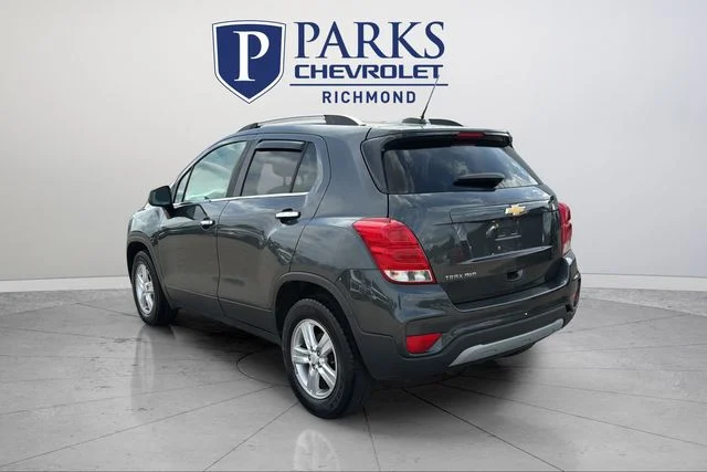 Used 2018 Gray Chevrolet LT image 5
