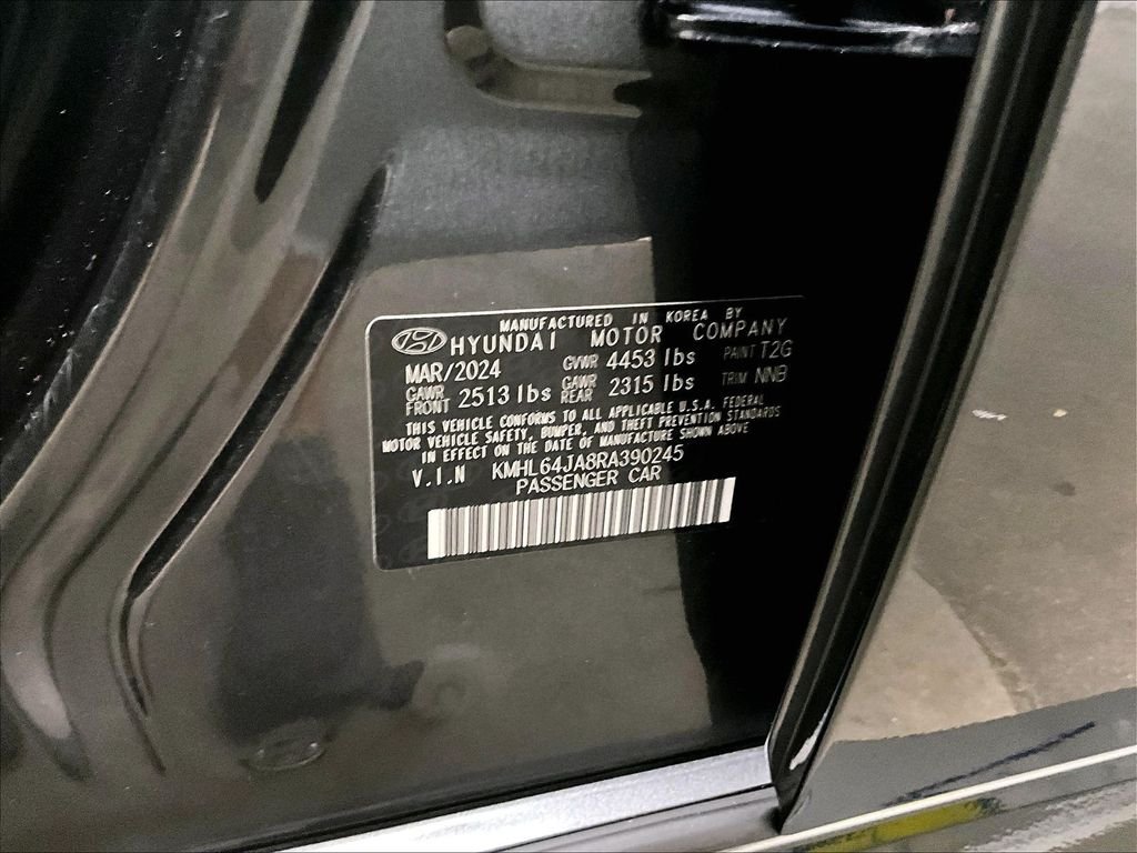 Used 2024 Gray Hyundai SEL image 35