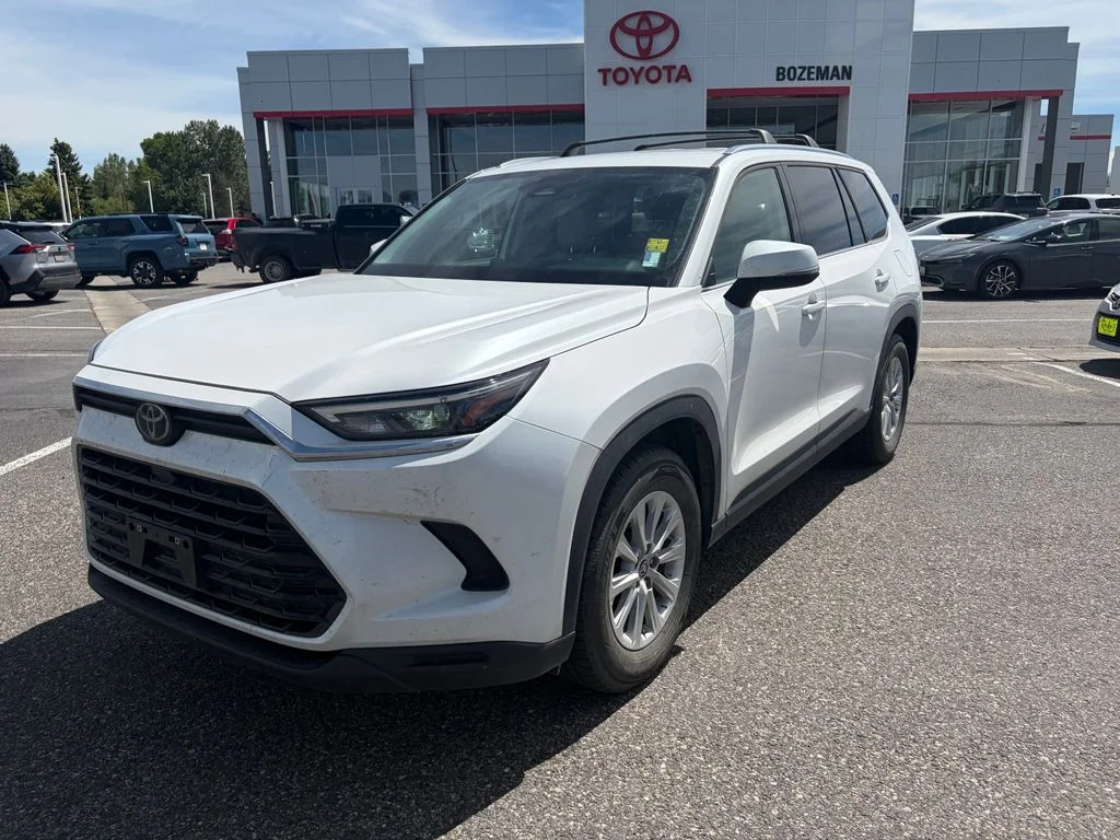Used 2024 Beige Toyota XLE image 1
