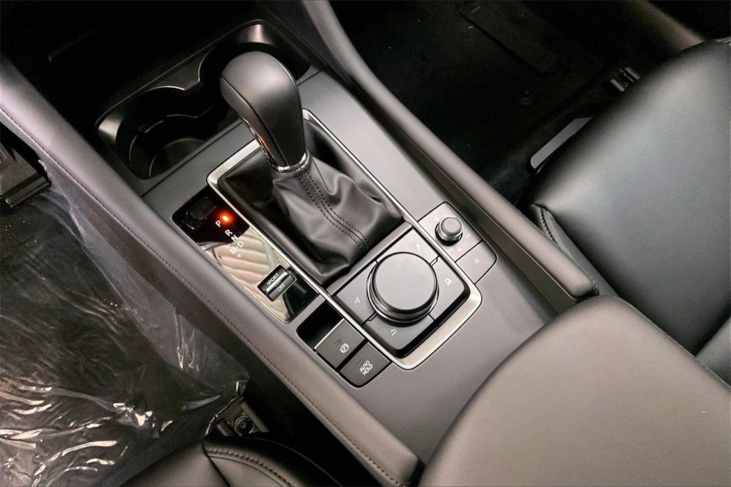 2026 MAZDA MAZDA3 - Image 6