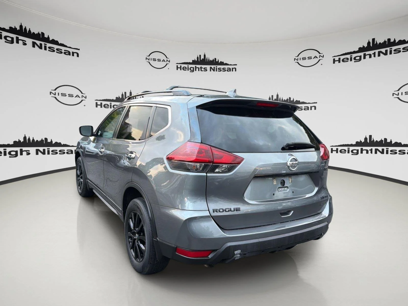 Used 2018 Gun Metallic Nissan SV image 3