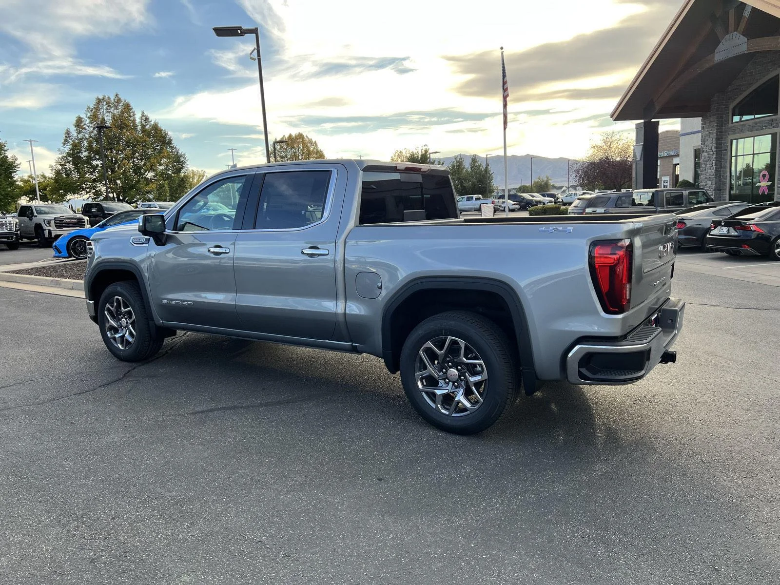 2026 GMC Sierra 1500 SLT - Photo 11