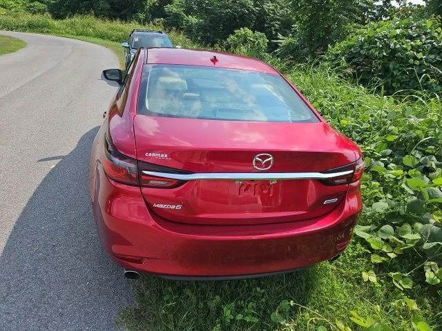 Used 2018 Red Mazda Grand Touring image 4
