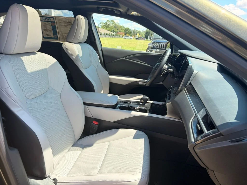 Used 2024 Green Lexus 350 Premium image 19