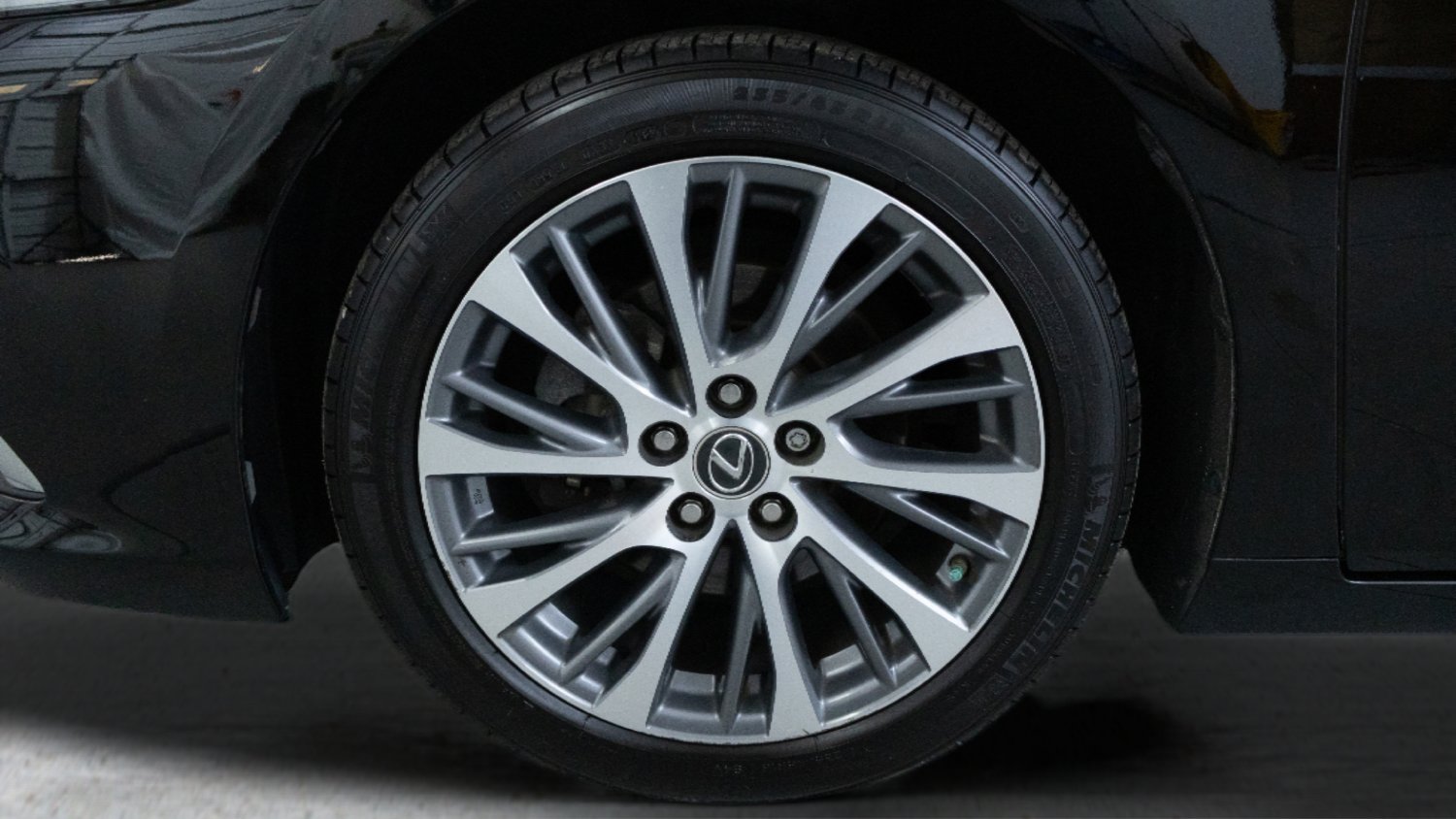 Used 2021 Black Lexus ES 250 image 9