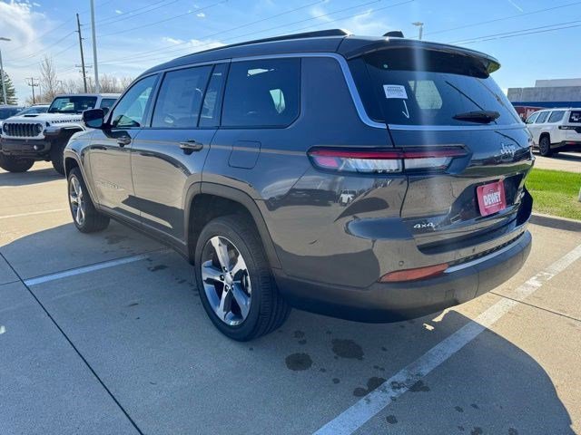 New 2026 Baltic Gray Metallic Clearcoat Jeep Limited image 4