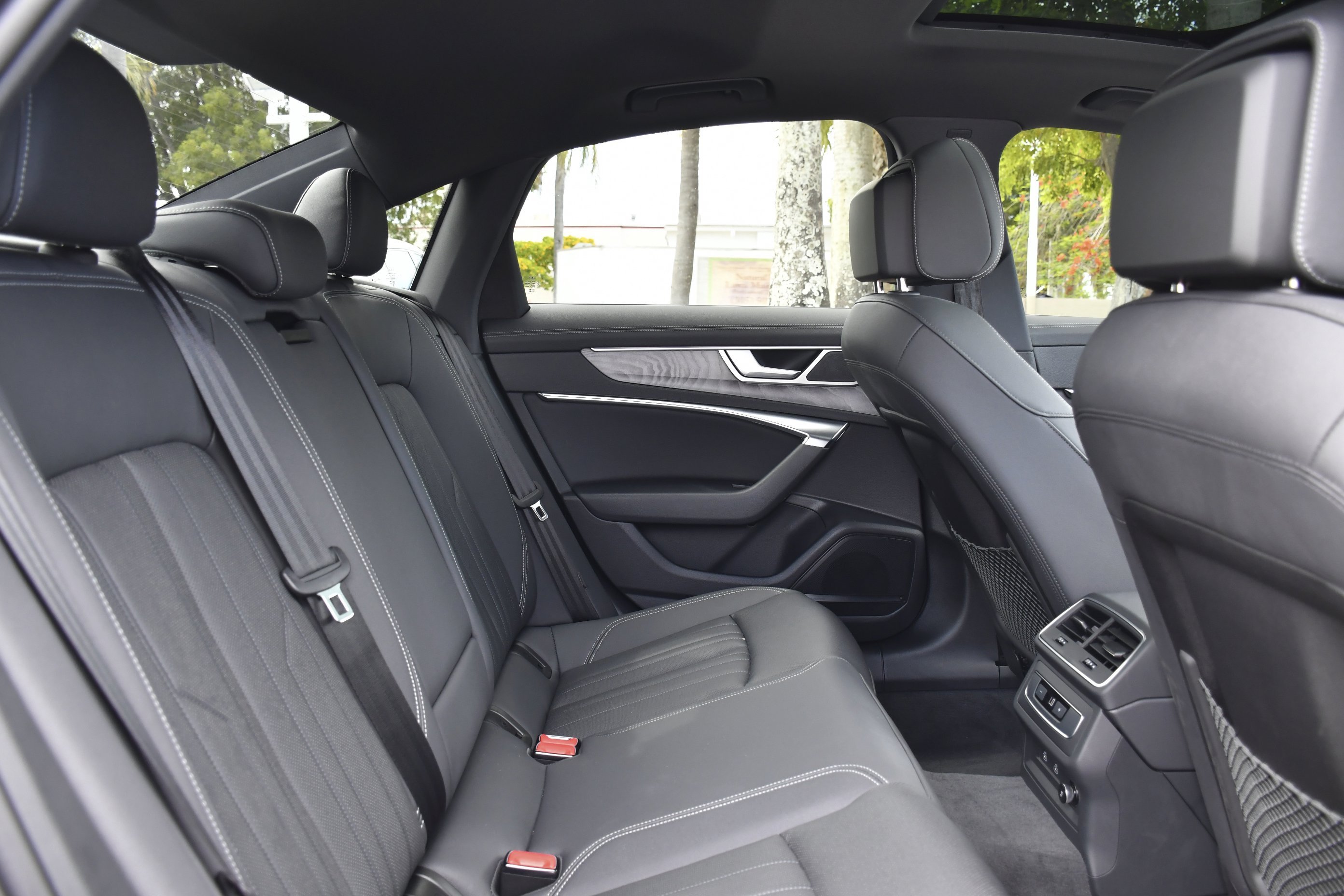2025 Audi A6 Premium - Photo 28