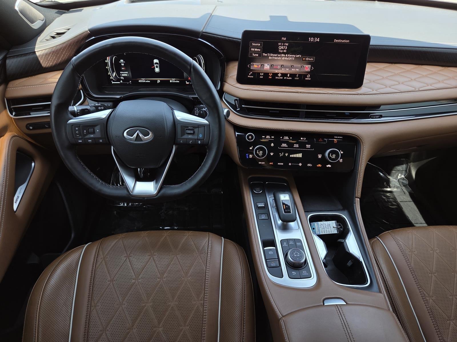 Used 2024 Majestic White/Black Obsidian INFINITI AUTOGRAPH image 16