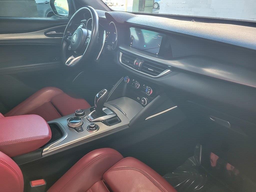 2022 ALFA ROMEO STELVIO - Image 22