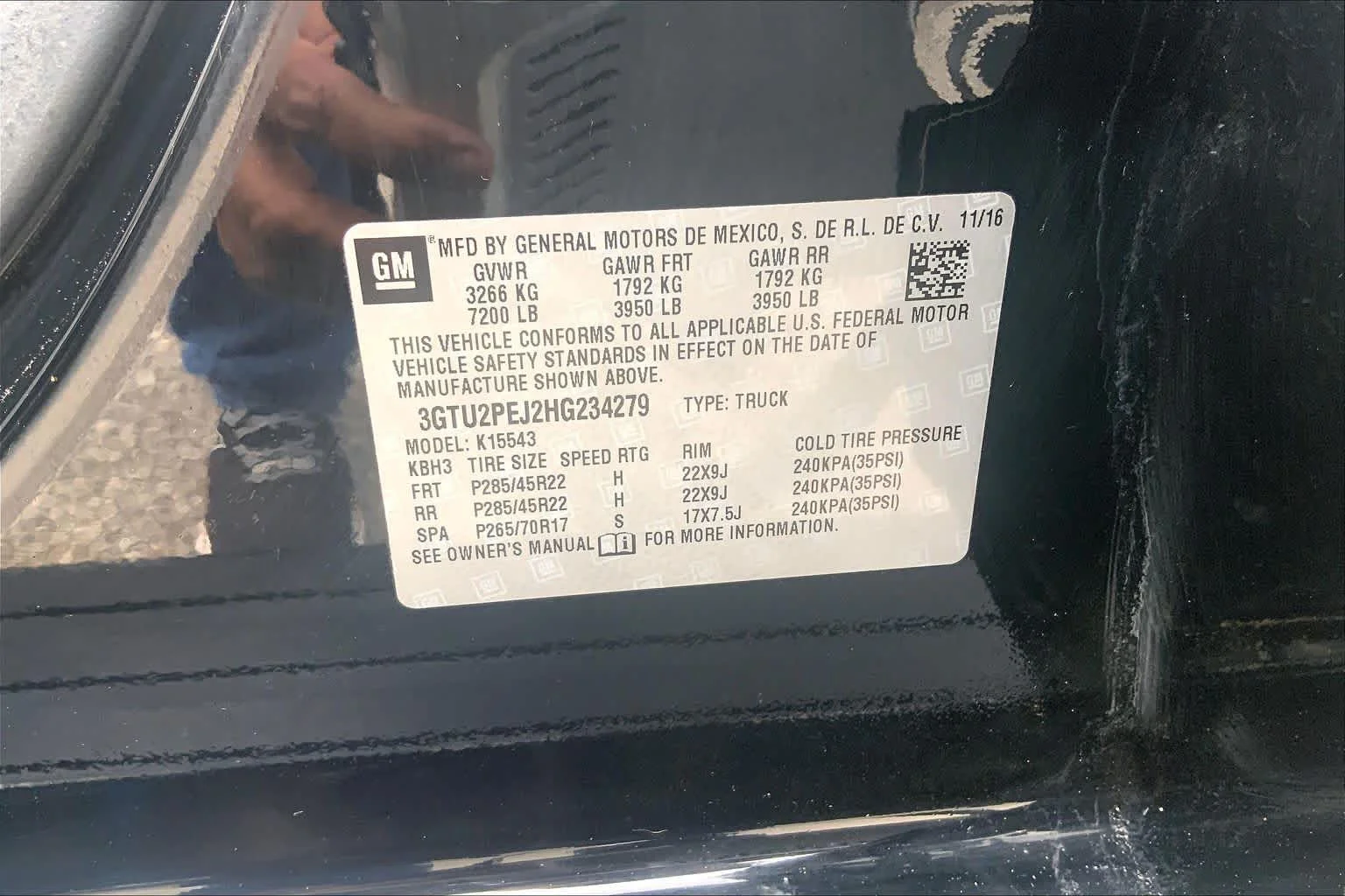 Used 2017 Onyx Black GMC Denali image 35