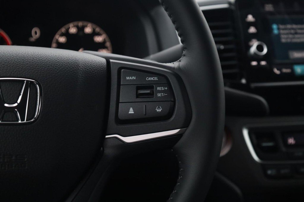 2025 Honda Ridgeline Sport - Photo 9