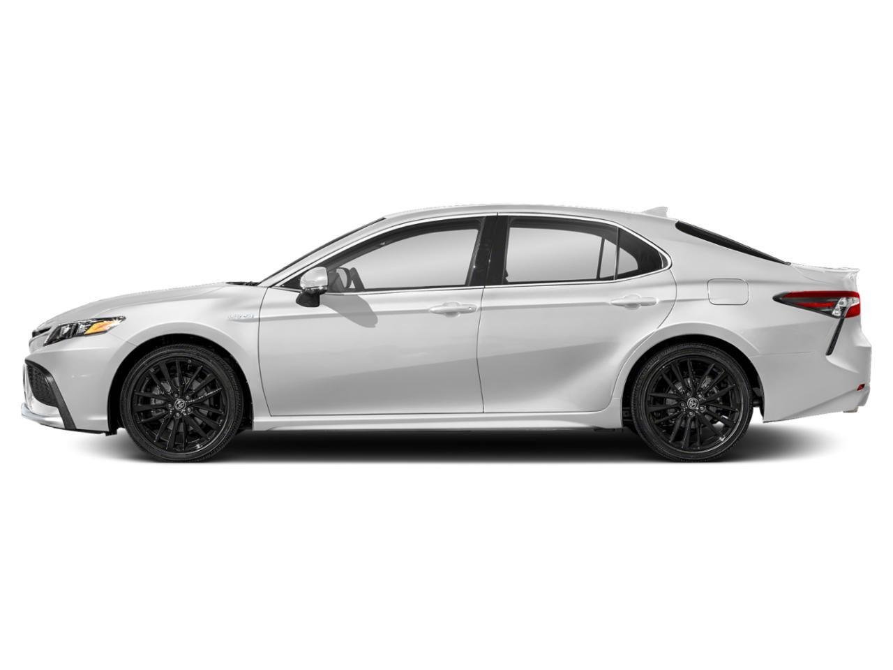 Used 2021 Wind Chill Pearl Toyota XSE image 13