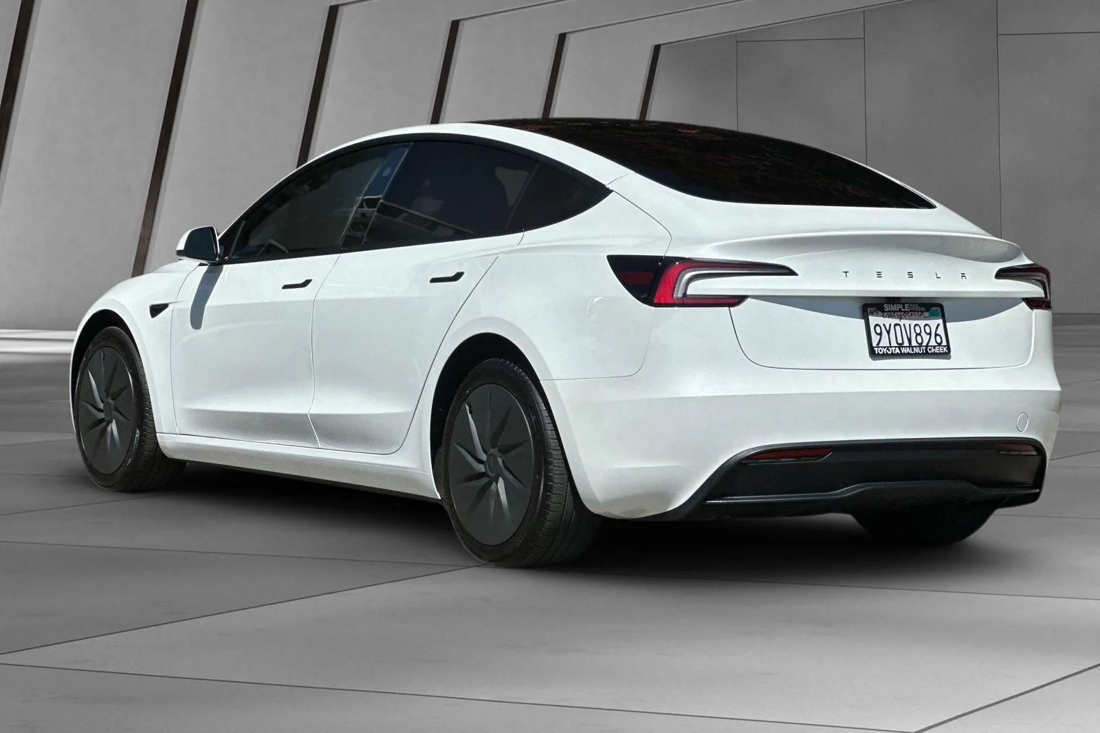 Used 2025 White Tesla Standard image 10