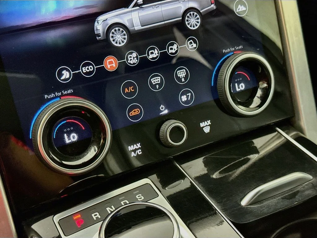 Used 2019 Black Land Rover 3.0L V6 Supercharged HSE image 19