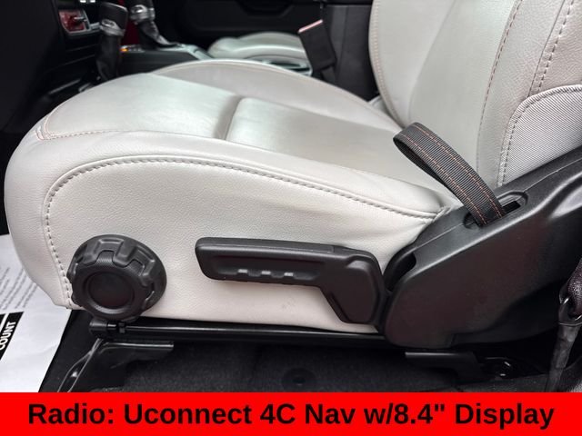Used 2023 Red Jeep Mojave image 17