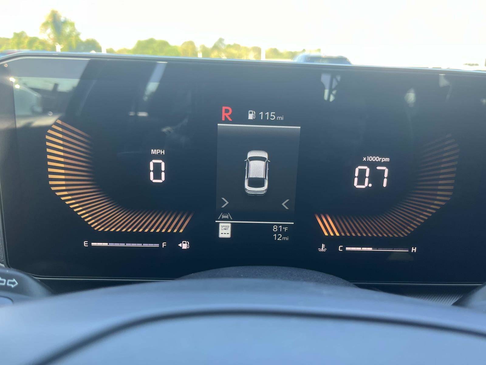 New 2026 Snow White Pearl Kia LXS image 30