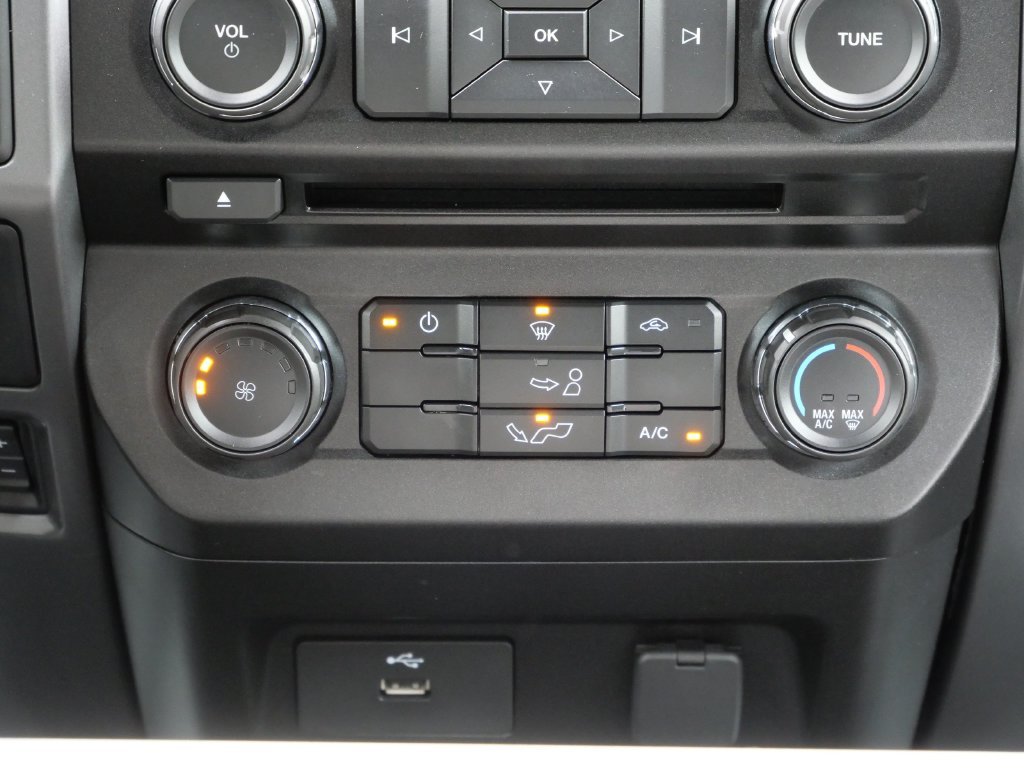 Used 2018 Red Ford XLT image 16