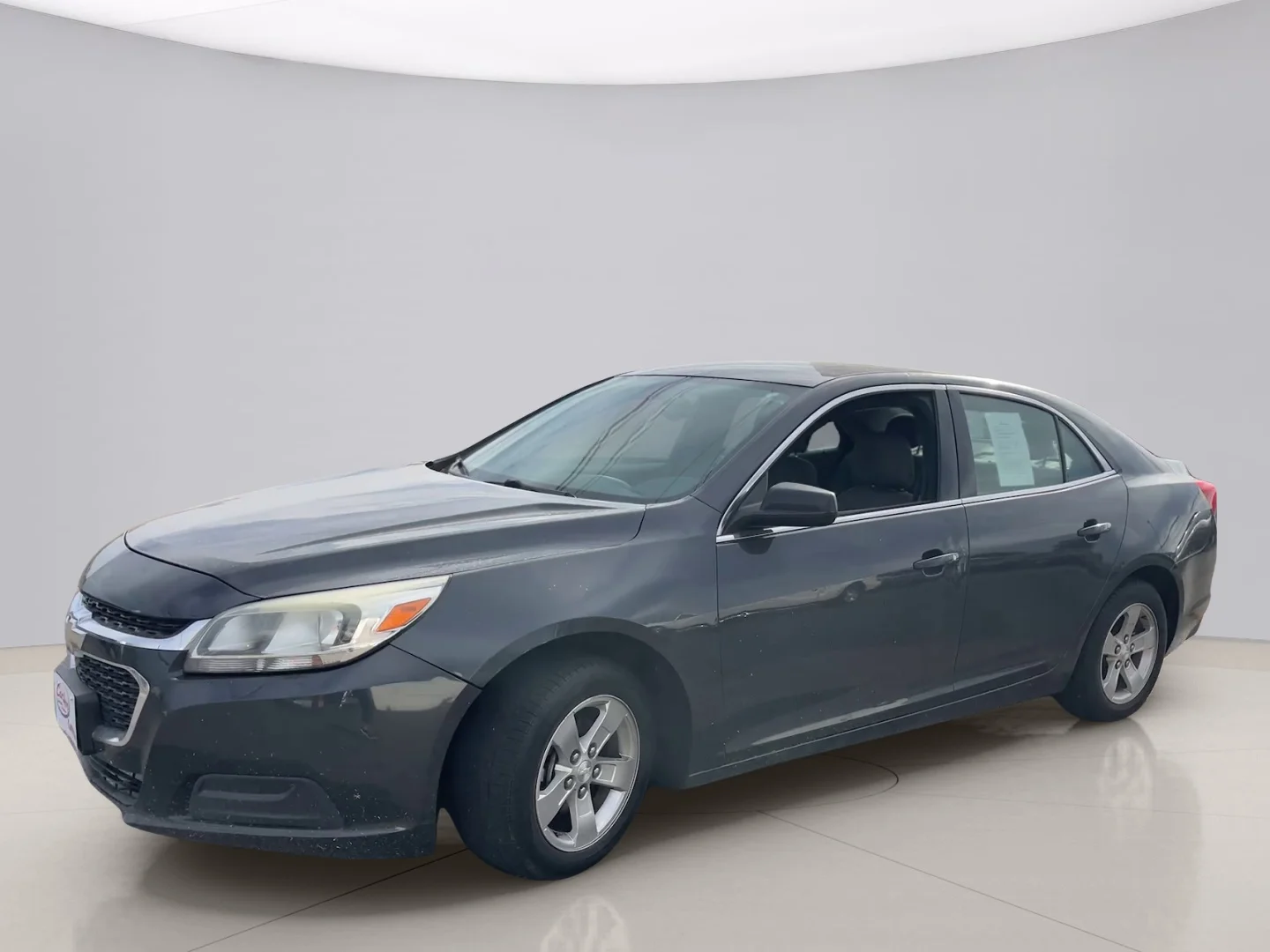 Used 2015 Gray Chevrolet LS image 1