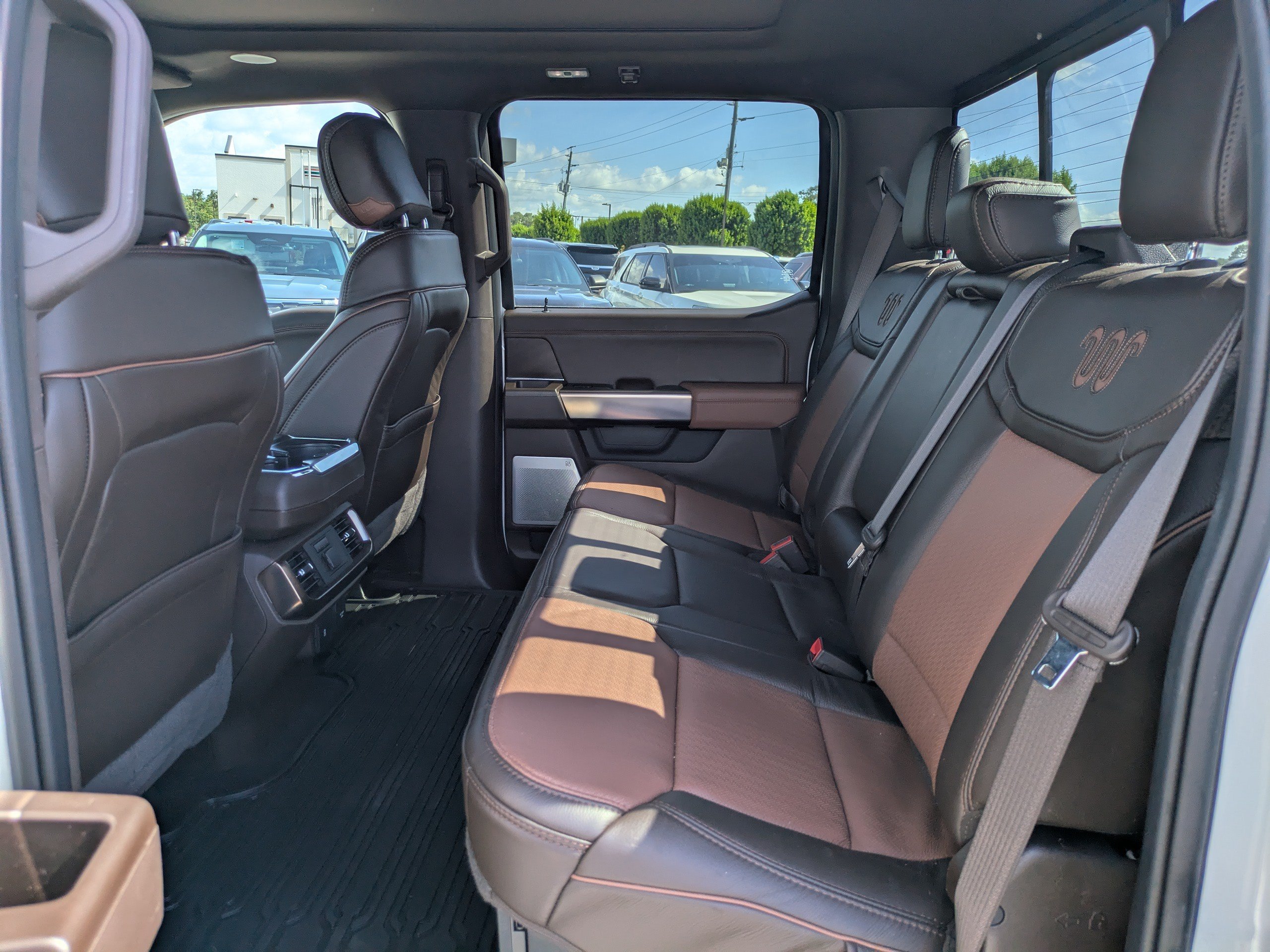 Used 2024  Ford King Ranch image 13