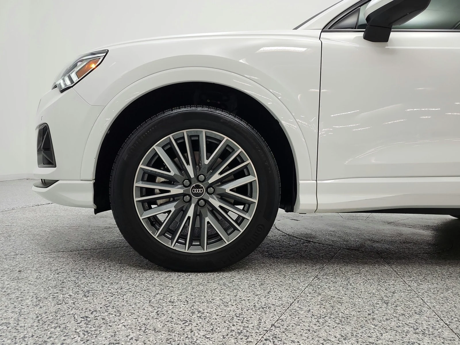 Used 2024 Arkona White Audi Premium 40 TFSI quattro image 30