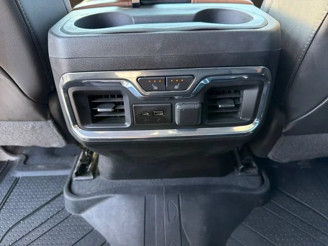 Used 2019 IRIDESCENT PEARL TRICOAT Chevrolet High Country image 36