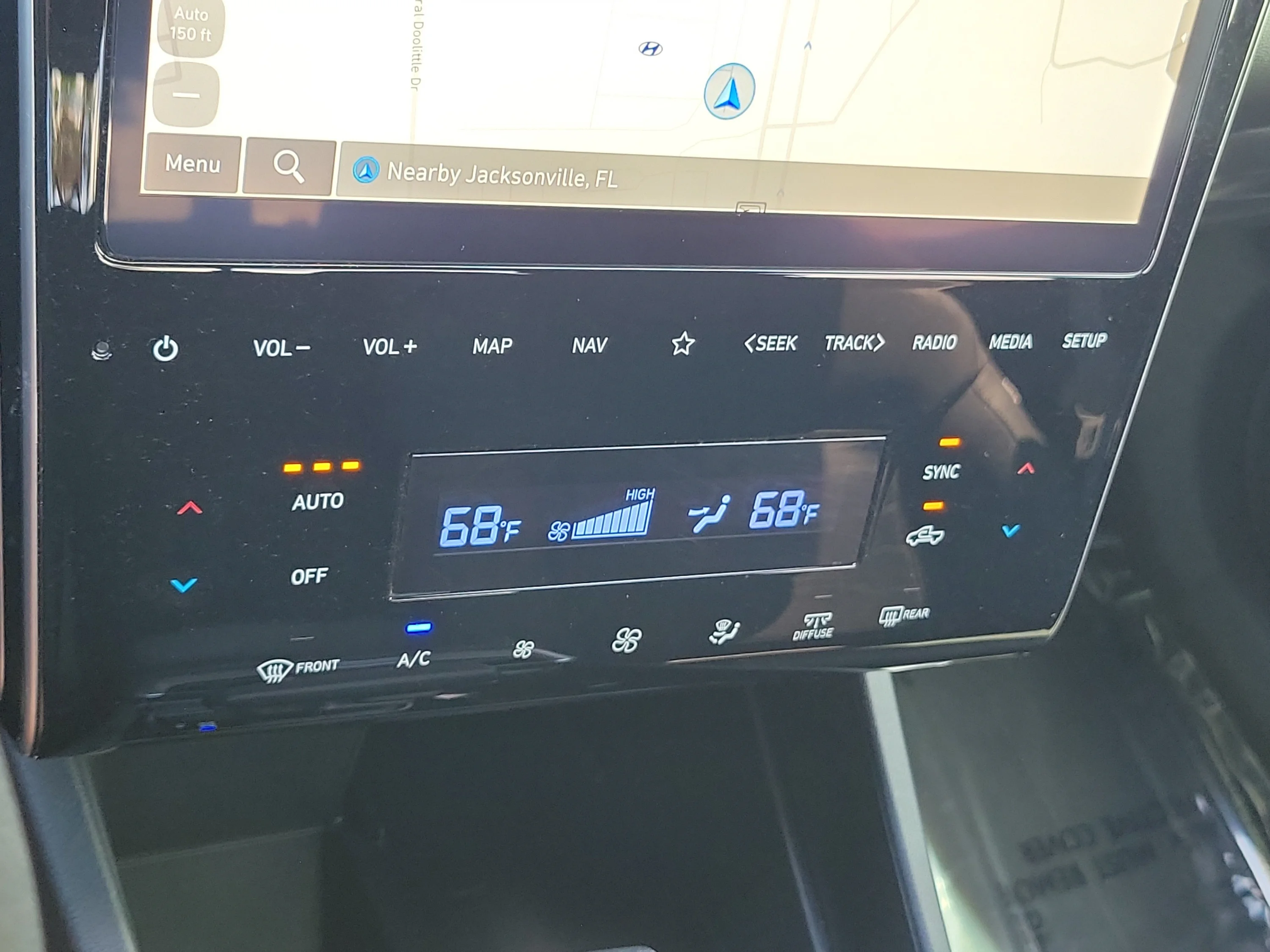Used 2024 Blue Stone Hyundai SEL image 27