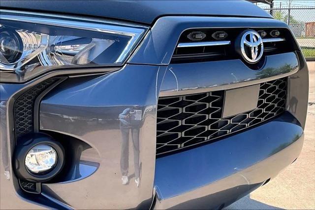 Certified Used 2022 MAGNETIC GRAY MET. Toyota  image 28
